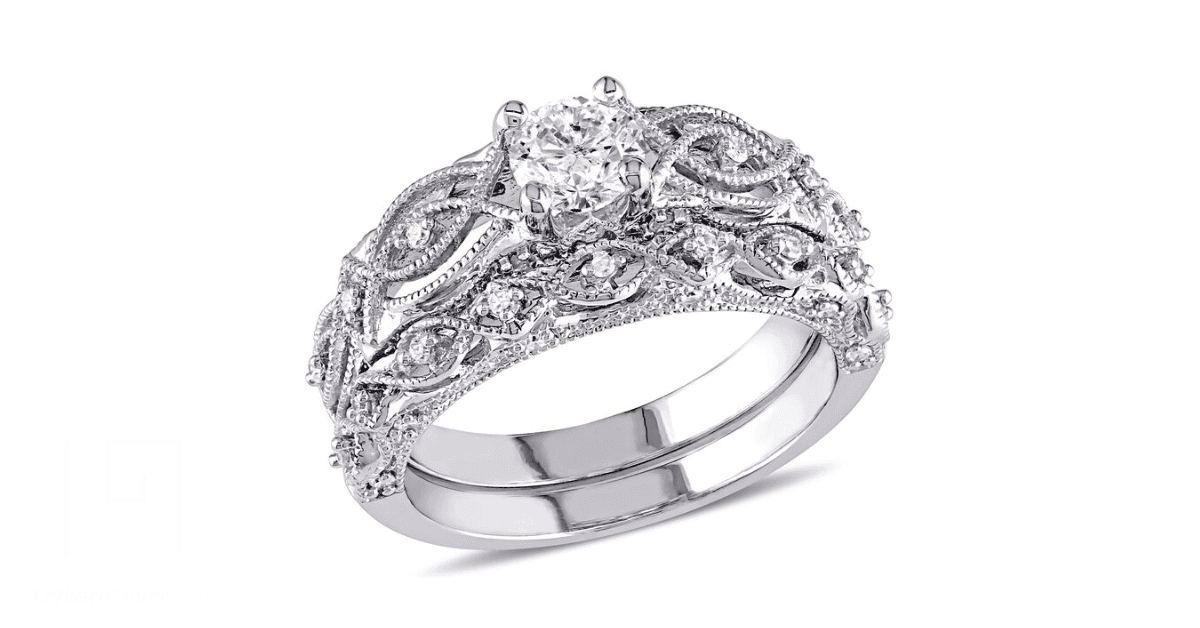 Filigree Bridal Ring Set in White Gold