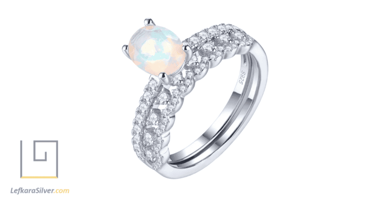 an Ethiopian opal bridal ring set