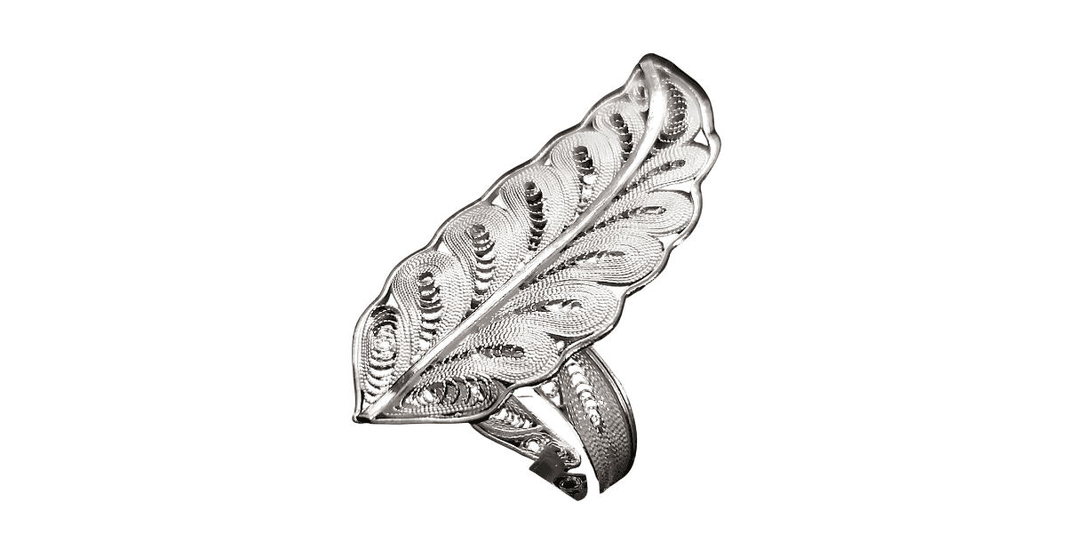 a leaf-themed sterling silver filigree ring from Lefkara Silver.